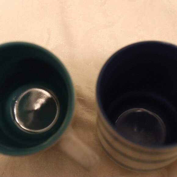 Set of Two Striped Boston Warehouse Trading Corp. stacking mugs blue and white - Picture 5 of 8